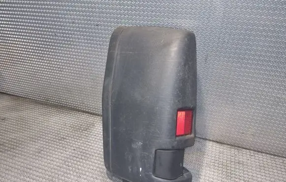 Rear bumper corner part panel trim