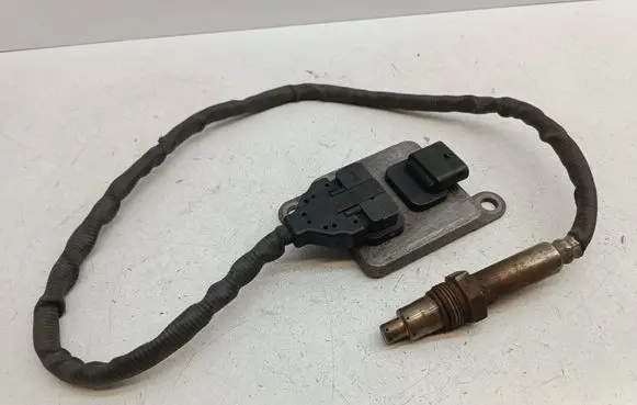 Mercedes-Benz C W205 Lambda probe sensor A0009052809 A2C16442600 0009052809