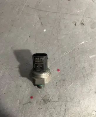 Mini One - Cooper F56 F55 Air conditioning (A/C) pressure sensor 9323658 82CP17072 24055010