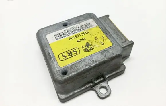 Land Rover Freelander Airbag control unit/module YWC105790 E0006