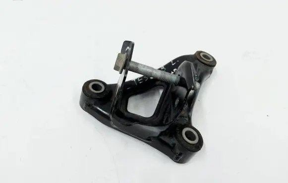 Tesla Model 3 Engine mount bracket 1110233-00-C