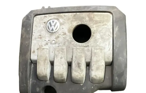 Volkswagen PASSAT B6 Engine cover (trim) 03G103925BC