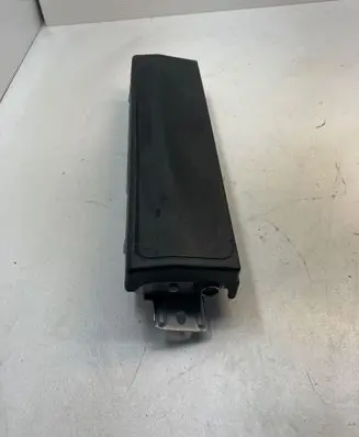 Knee airbag