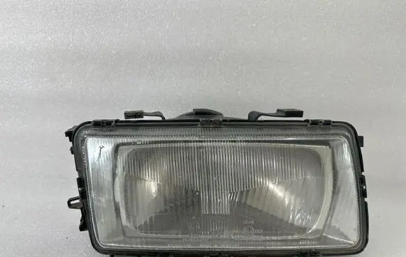 Audi 80 90 B3 Headlight/headlamp 13288400 13288401