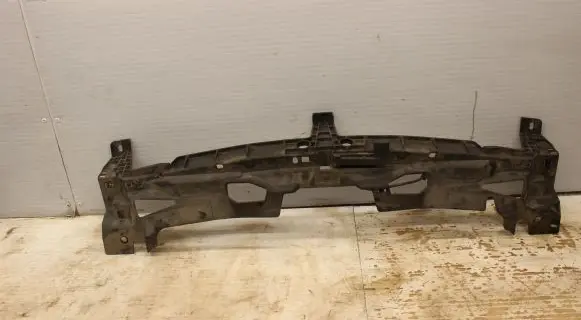 Top upper radiator support slam panel