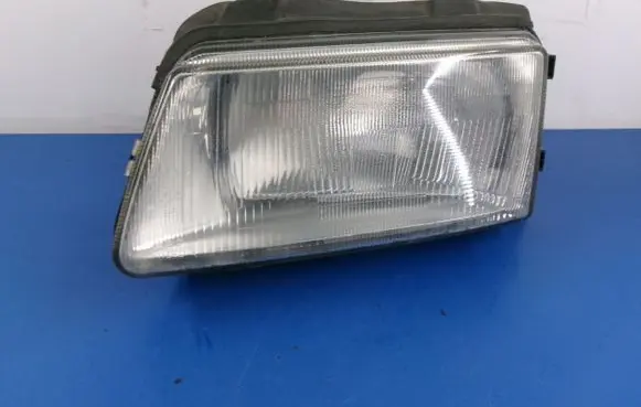 Audi A4 S4 B5 8D Headlight/headlamp