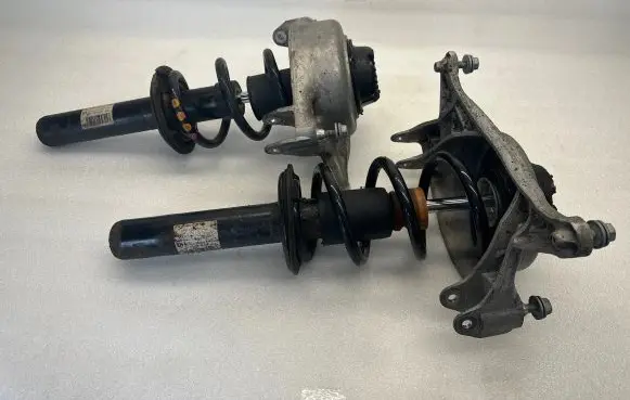 Audi A5 8T 8F Front shock absorber/damper 8T0413031Q 8R0413031BC 8K0413031BJ