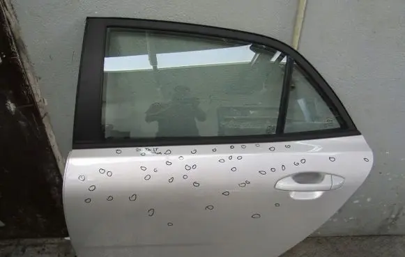 KIA Rio Rear door