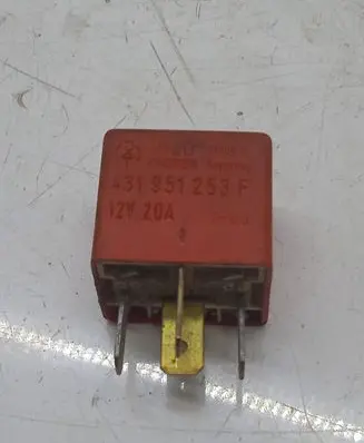 Audi A4 S4 B5 8D Other relay 431951253