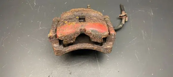 Front brake caliper