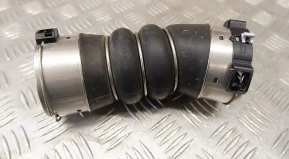 BMW 4 F36 Gran coupe Intercooler hose/pipe 8513459