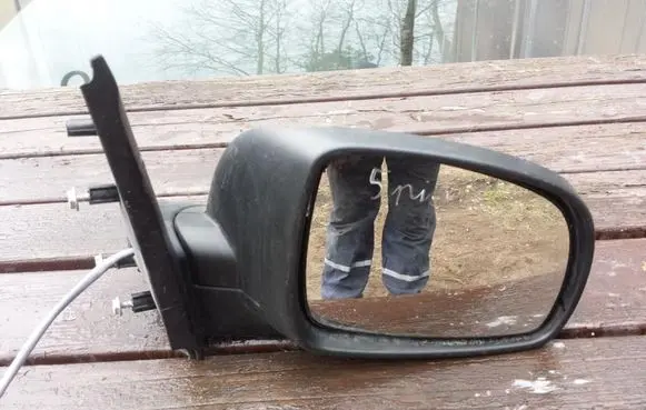 Nissan Note (E12) Front door electric wing mirror