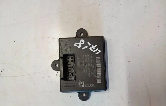 Volvo V60 Door control unit/module 31343873 AV6N14C068 AV6N14C236