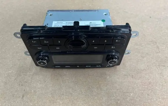 Smart ForFour II W453 Radio/CD/DVD/GPS head unit A4539008502 281158922R 0150147711