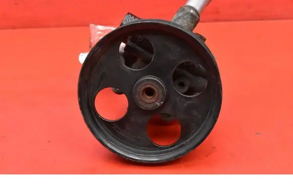 Opel Insignia A Power steering pump 