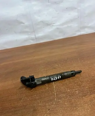 Mercedes-Benz E W211 Fuel injector A642070 D2710