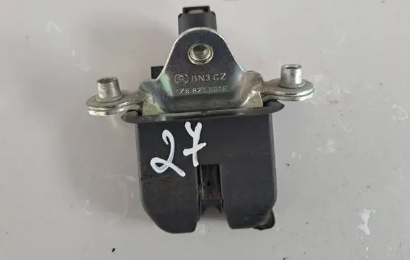 Skoda Octavia Mk2 (1Z) Tailgate/trunk/boot lock/catch/latch 1Z5827501E BN3CZ