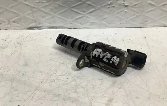 Toyota Avensis T250 Camshaft vanos timing valve 1533028020