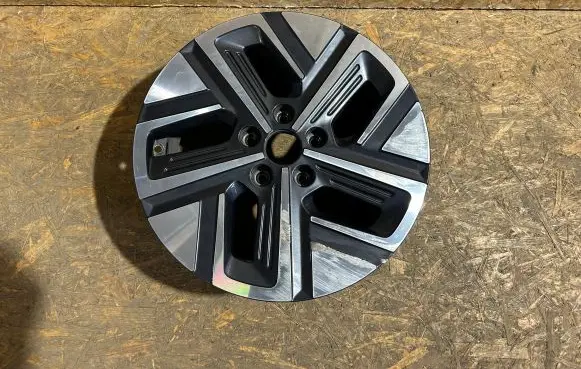 Hyundai Kona I R17 alloy rim 52910DD100 K161KTK