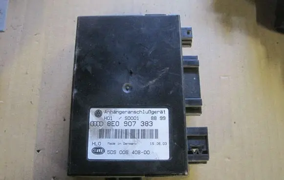 Audi A4 S4 B6 8E 8H Tow bar trailer control unit/module 8E0907383