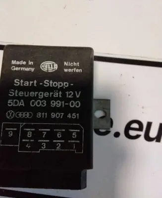 Volkswagen PASSAT B3 Ignition relay 5DA00399100 811907451