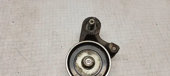 Mazda 6 Generator/alternator belt tensioner