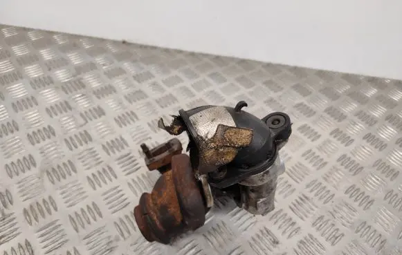 Peugeot 407 Turbo 9682881380