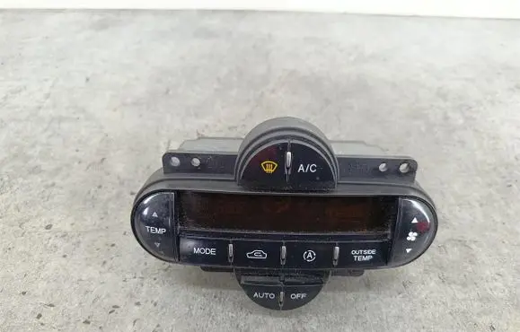 KIA Carens I Climate control/heater control trim 0K2FB611900K2FB