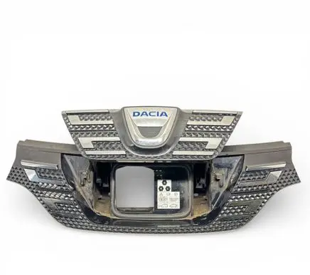 Dacia Spring Front bumper upper radiator grill 623105273R