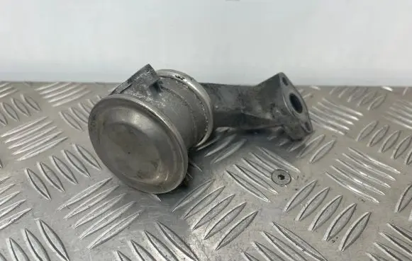 Audi A6 C7 EGR valve 06E131102B