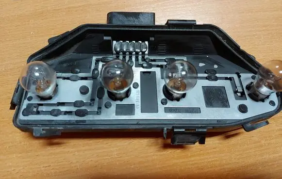 Volkswagen Transporter - Caravelle T5 Tail light bulb cover holder 7H0945258A