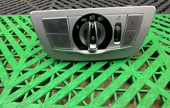 BMW 7 G11 G12 Light switch 9472980