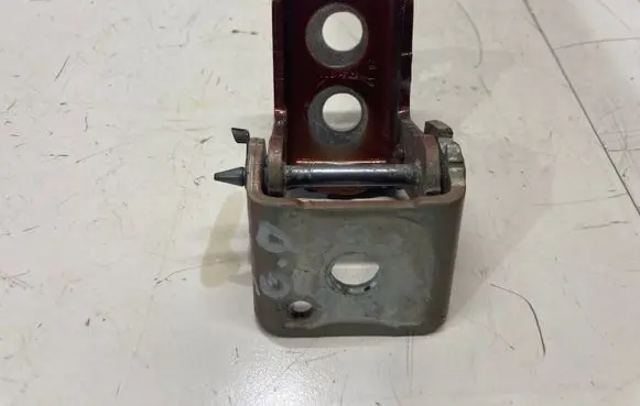 Peugeot 3008 II Rear door upper hinge 1608322680