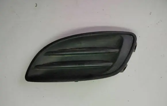 Suzuki Alto Front bumper lower grill 71761-68K00