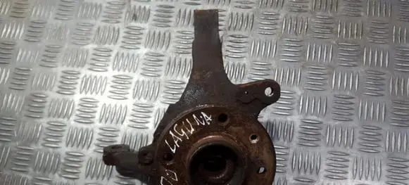 Renault Laguna I Front wheel hub