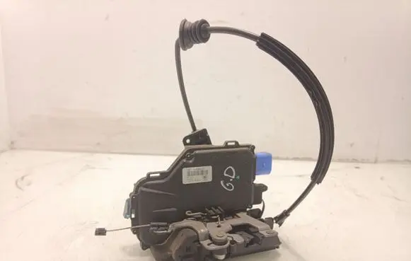 Skoda Octavia Mk2 (1Z) Rear door lock 7L0839016D