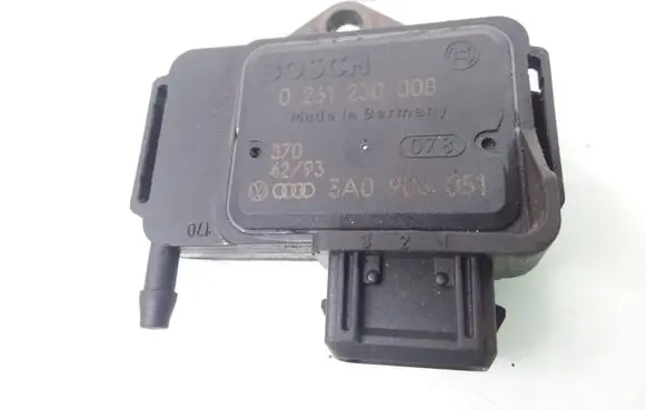 Volkswagen PASSAT B4 Air pressure sensor 3A0906051 0261230008