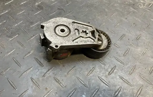 BMW 3 F30 F35 F31 Alternator belt tensioner 7604936