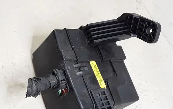Hyundai Santa Fe Fuse module N914262B25400 911162B010 952102E000
