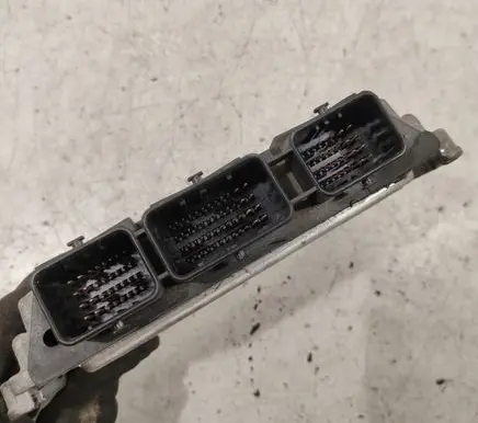 Engine ECU kit and lock set