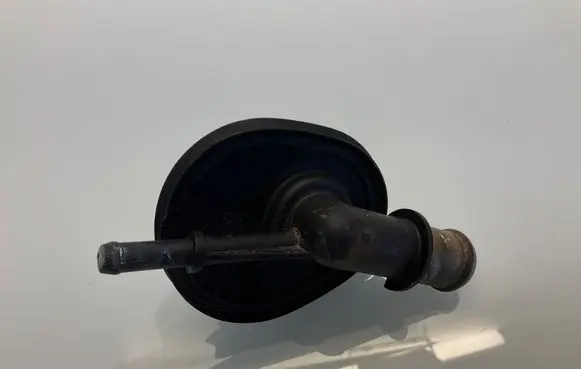 Mercedes-Benz C W204 Engine coolant pipe/hose
