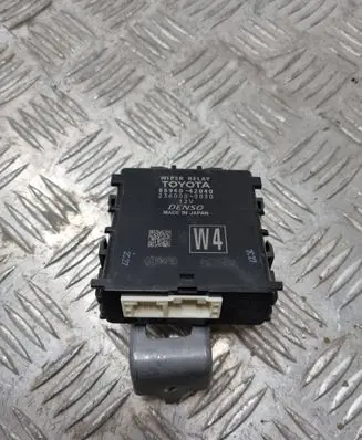Toyota RAV 4 (XA50) Window wiper relay 8594042040 2360000030