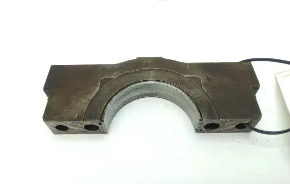 Cadillac SRX Crankshaft Holder 2260603