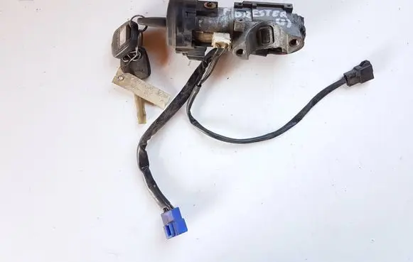 Subaru Forester SF Ignition lock 88213FC000 0617500010