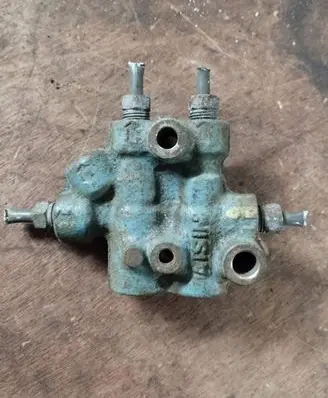 Lexus RX 300 Brake power pressure regulator 
