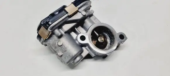 Nissan Qashqai J12 EGR valve 147106RC0B