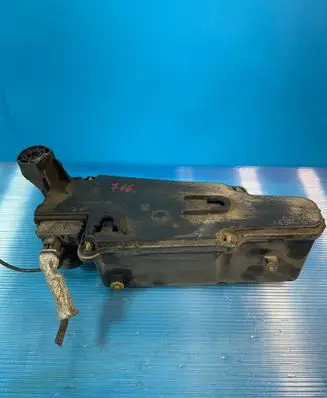 Citroen C4 I Picasso AdBlue liquid reservoir 9658154780