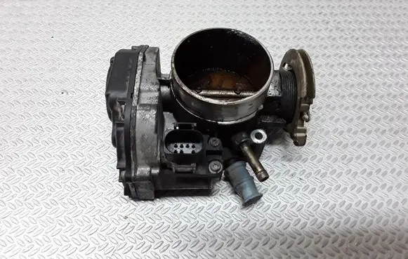 Audi A6 S6 C5 4B Throttle valve 078133063AM