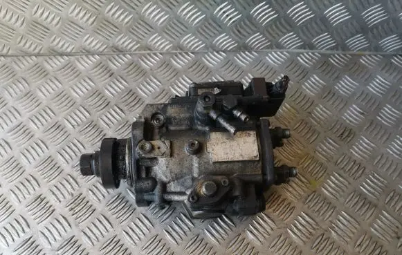 Opel Zafira A Fuel injection high pressure pump 0470504011 09158202 0281001740