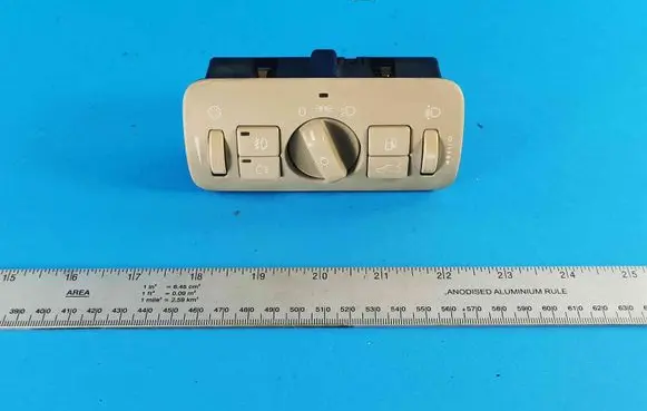 Volvo V70 Light switch 30739423 04067303